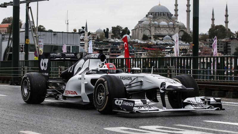 FORMULA 1